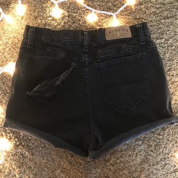 Super Distressed Mom Shorts - Picture 2 of 2